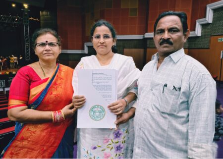 పట్టుదలతో మూడు ప్రభుత్వ ఉద్యోగాలు సాధించిన – బెల్లంకొండ నవీన u1-1008201086