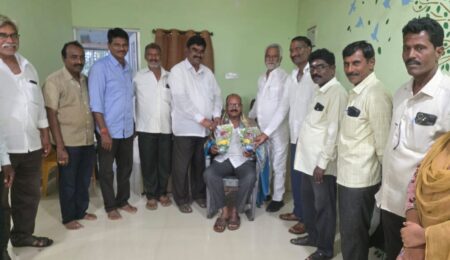 పాల్వంచ సొసైటీ ద్వారా ఐదు దాన్యం కొనుగోలు కేంద్రాలు ఏర్పాటు u715-1004529989