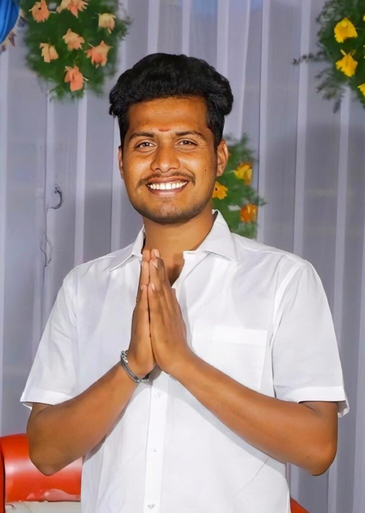 చిన్న వయసులో వార్డు సభ్యునిగా ఎన్నికైన ఇటికల సూర్యం u715-1010388439