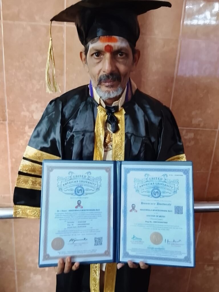 శివాలయం ప్రధాన పూజారికి డాక్టరేట్