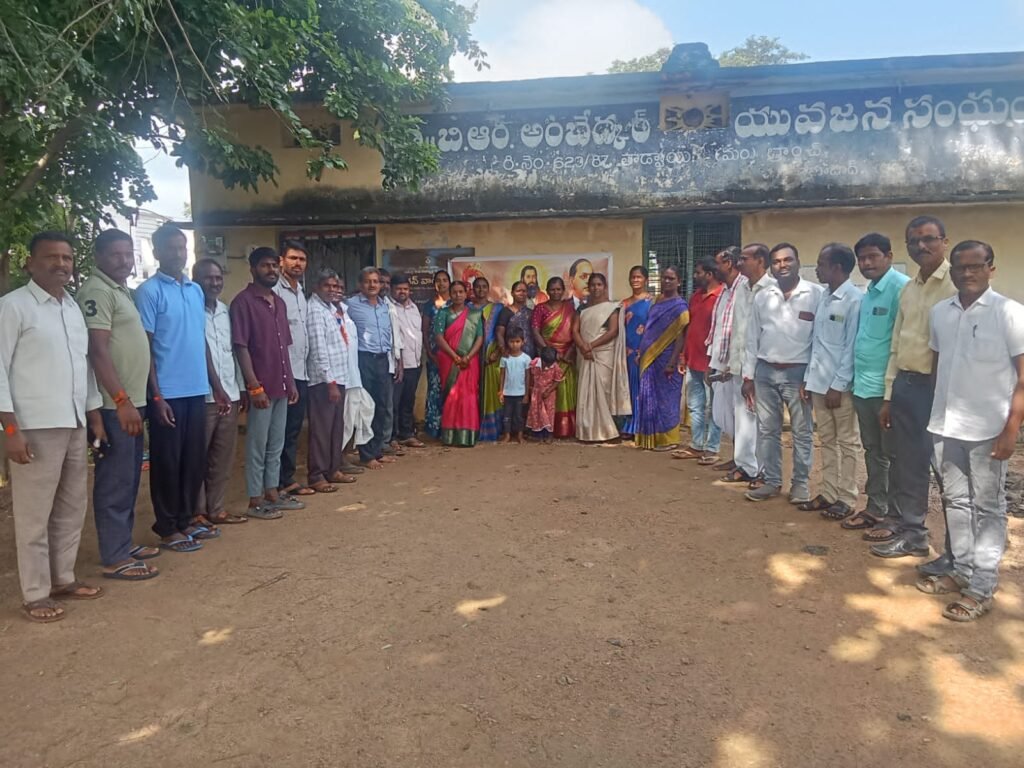 తాడ్వాయి గ్రామంలో ఘనంగా రక్షాబంధన్ వేడుకలు