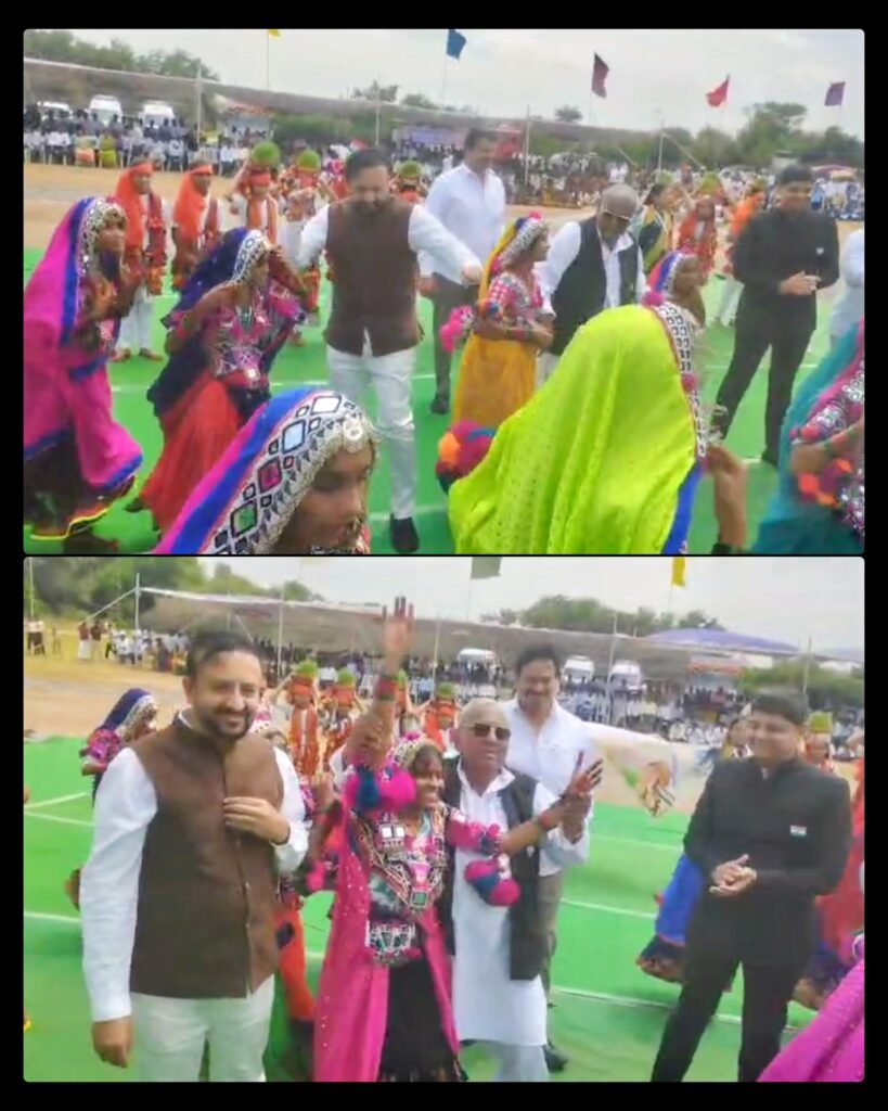 విద్యార్థులతో కలిసి స్టెప్పులేసిన ప్రభుత్వ సలహాదారు హనుమంతరావు..